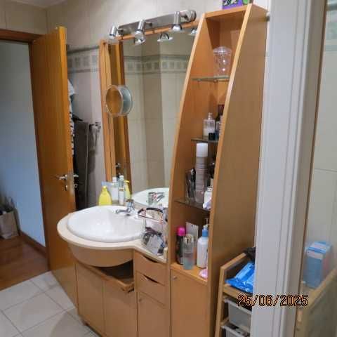 Móve WC completo com torre de apoio