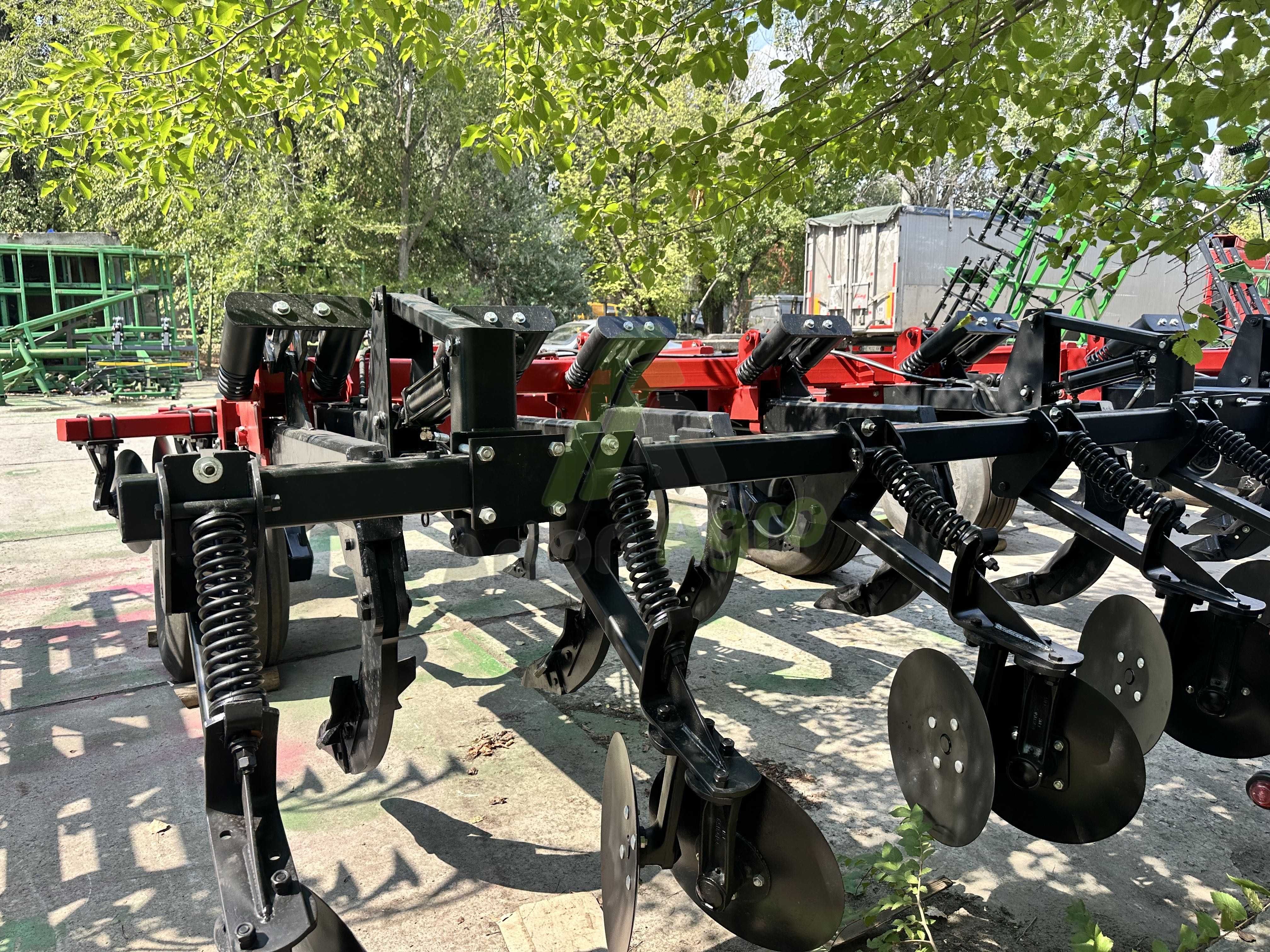 Глубокорыхлитель Case IH еколотайгер  530 Кейс шириною 3,8 метра