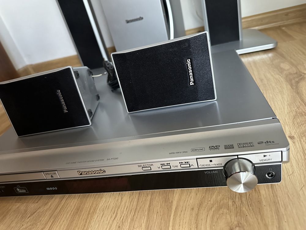 Kino domowe Panasonic cały zestaw kolumn