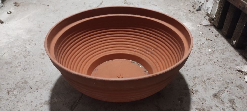 Donica plastikowa duża