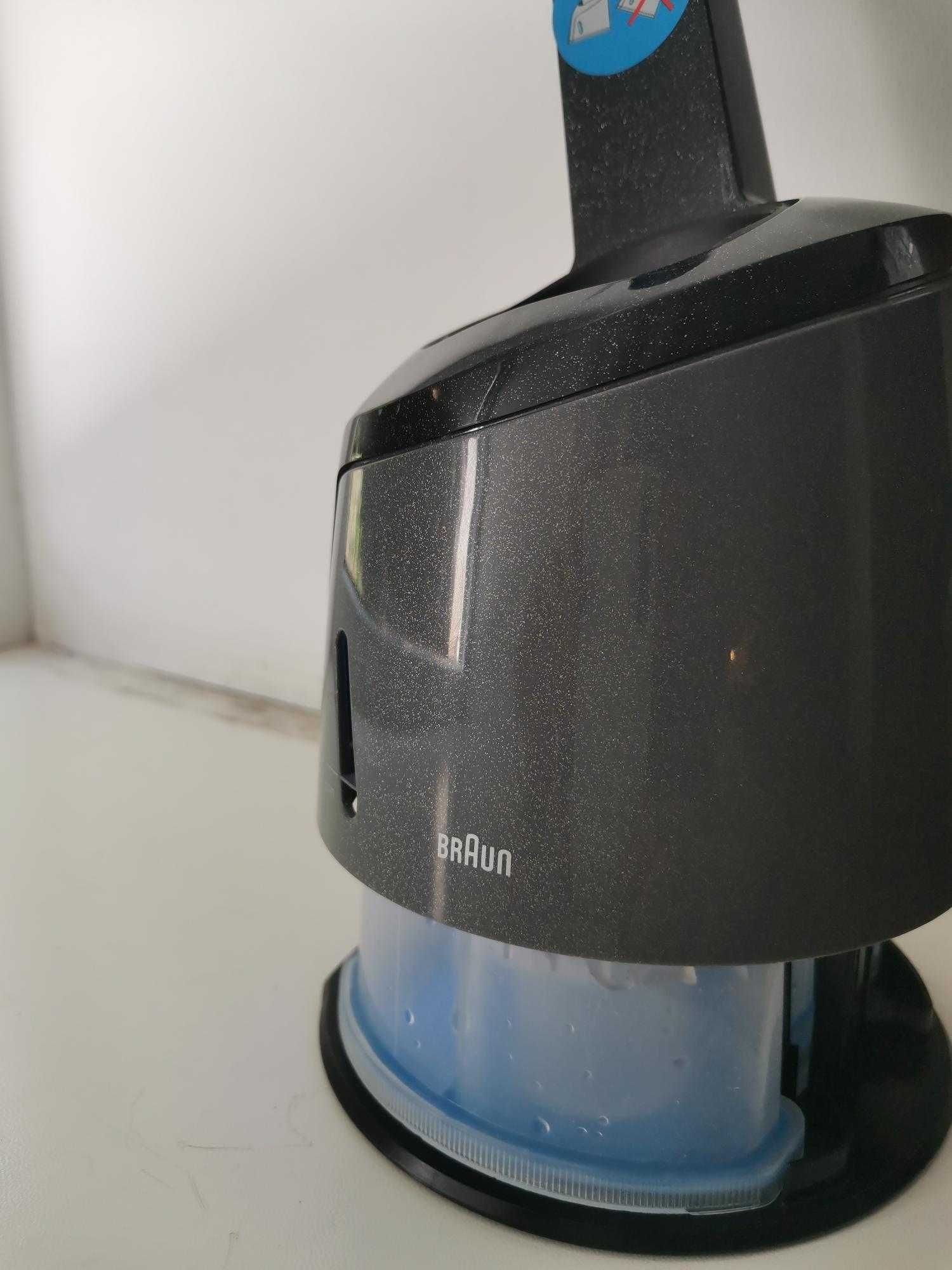 Станция зарядки и очистки для бритвы Braun 390-cc Series 3 Тип 5735