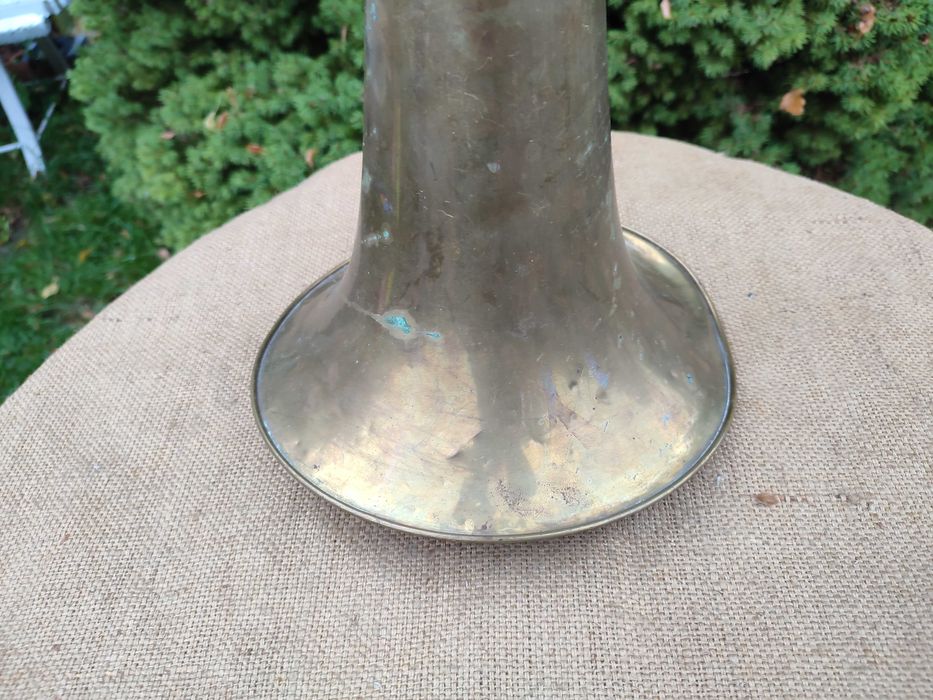 Stary instrument dęty saxhorn