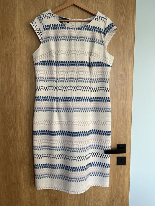 Sukienka marki M&M, bardzo dobry stan