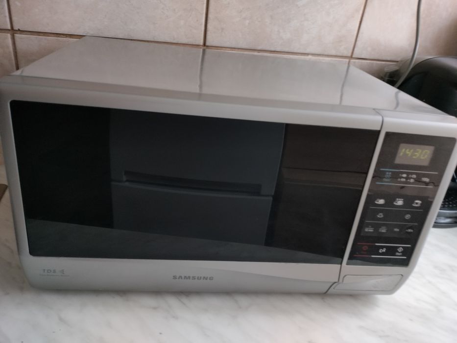 Kuchenka mikrofalowa samsung