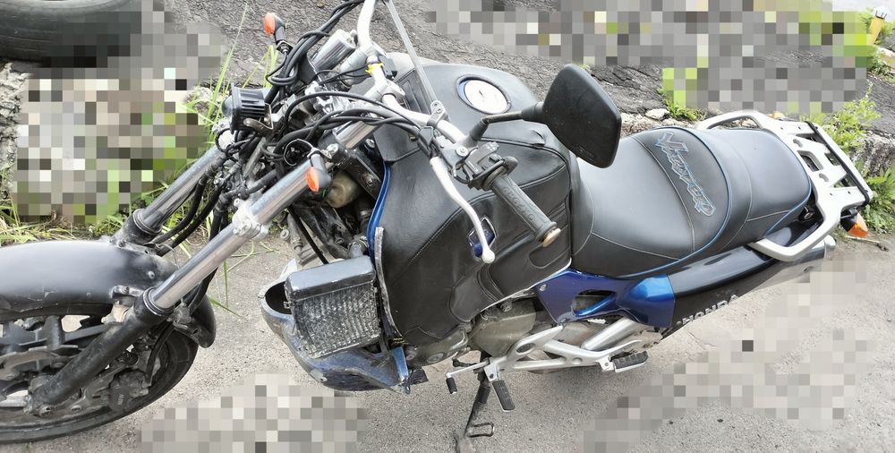 Мотоцикл honda 1000 кубів