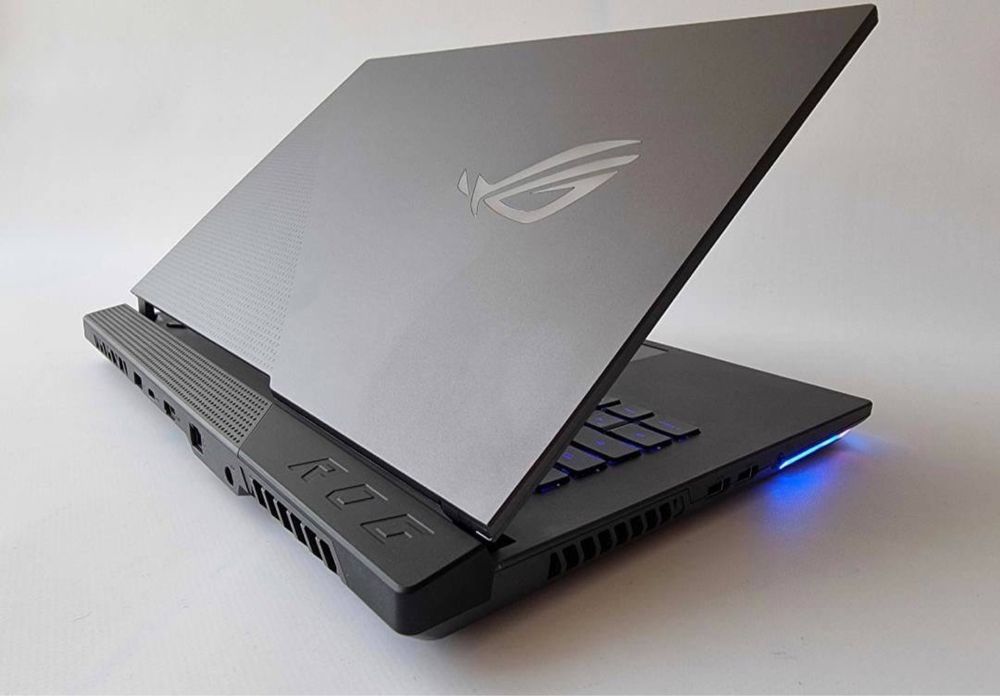 Asus ROG strix G15 g513qr