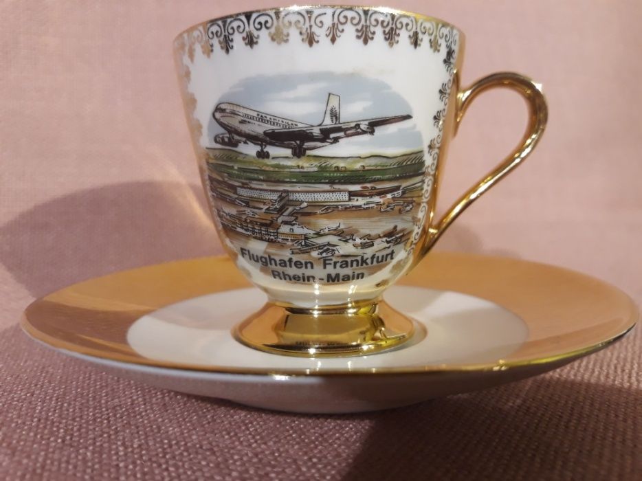 FiliżankaTirschenreuth+ talerzyk Schumann, zestaw do mokka, Flughafen