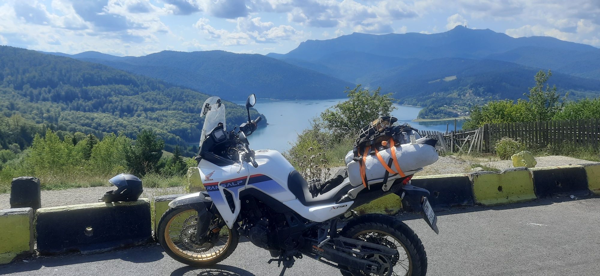 Wynajmem motocykla Honda XL 750 transalp