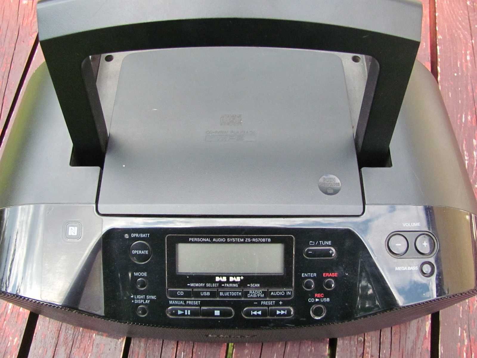 Radioodtwarzacz Sony ZS-RS70BTB CD/MP3/audio IN/USB Bluetoth DAB+