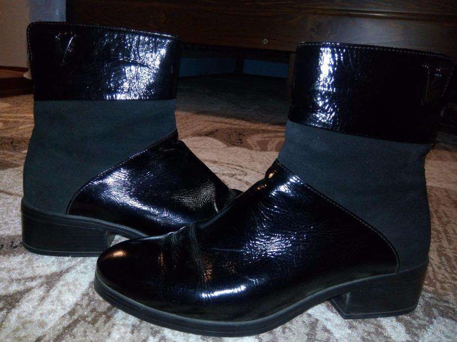 Черевики чорні нові