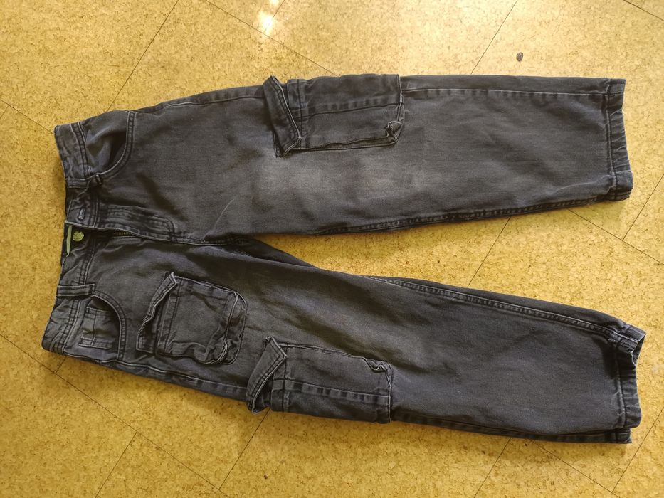 Spodnie jeansowe chłopięce rozmiar 140 Reserved