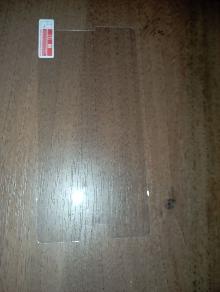 Продам захисні стьокла на Xiaomi.