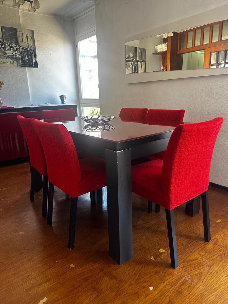 Mesa de Jantar Extensível com 6 Cadeiras – Excelente Estado