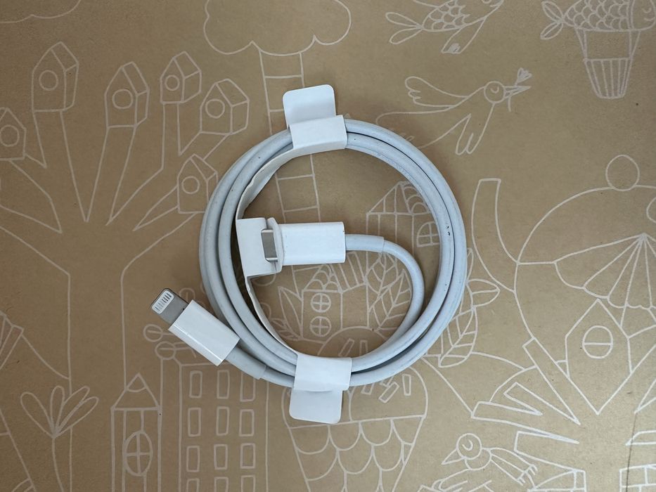 Оригінальний кабель Lightning - type c