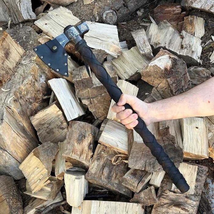 Кована сокира ручної роботи ВоронTR37/2 Топор ручной работы на подарок