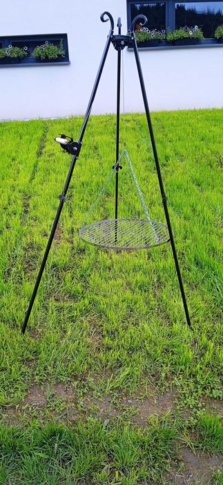 Grill trójnóg ogrodowy ogniskowy z kołowrotkiem wysokość 185 cm