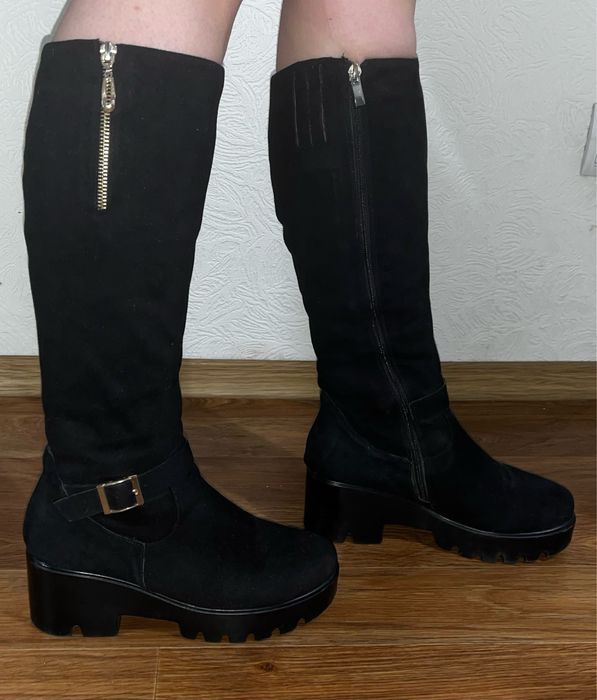 Зимові чоботи замшеві