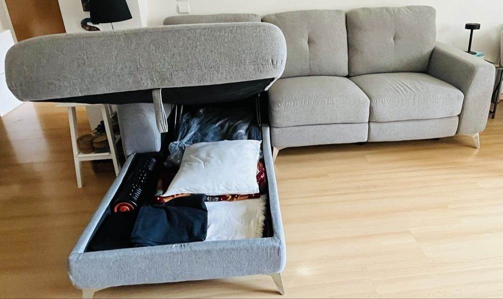 Sofá Chaise Longue Esq + Sist Relax eletrico + Baú + Carregador USB