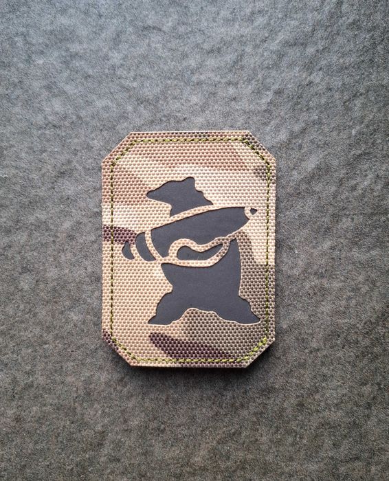 Naszywka odblaskowa Miś Wojtek – multicam, na rzep