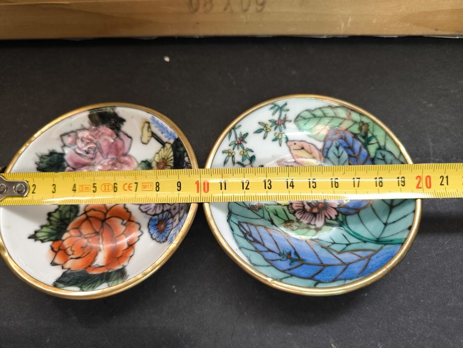 2 Pratos Decorativos Pintados à Mão