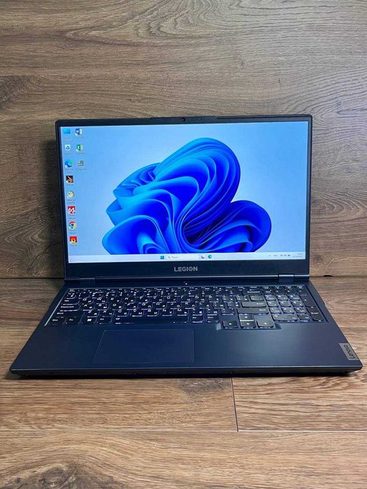 Lenovo Legion5 15ACH6H\RTX 3070(8GB\Ryzen 7 5800H\32GB DDR4\1TB SSDM2