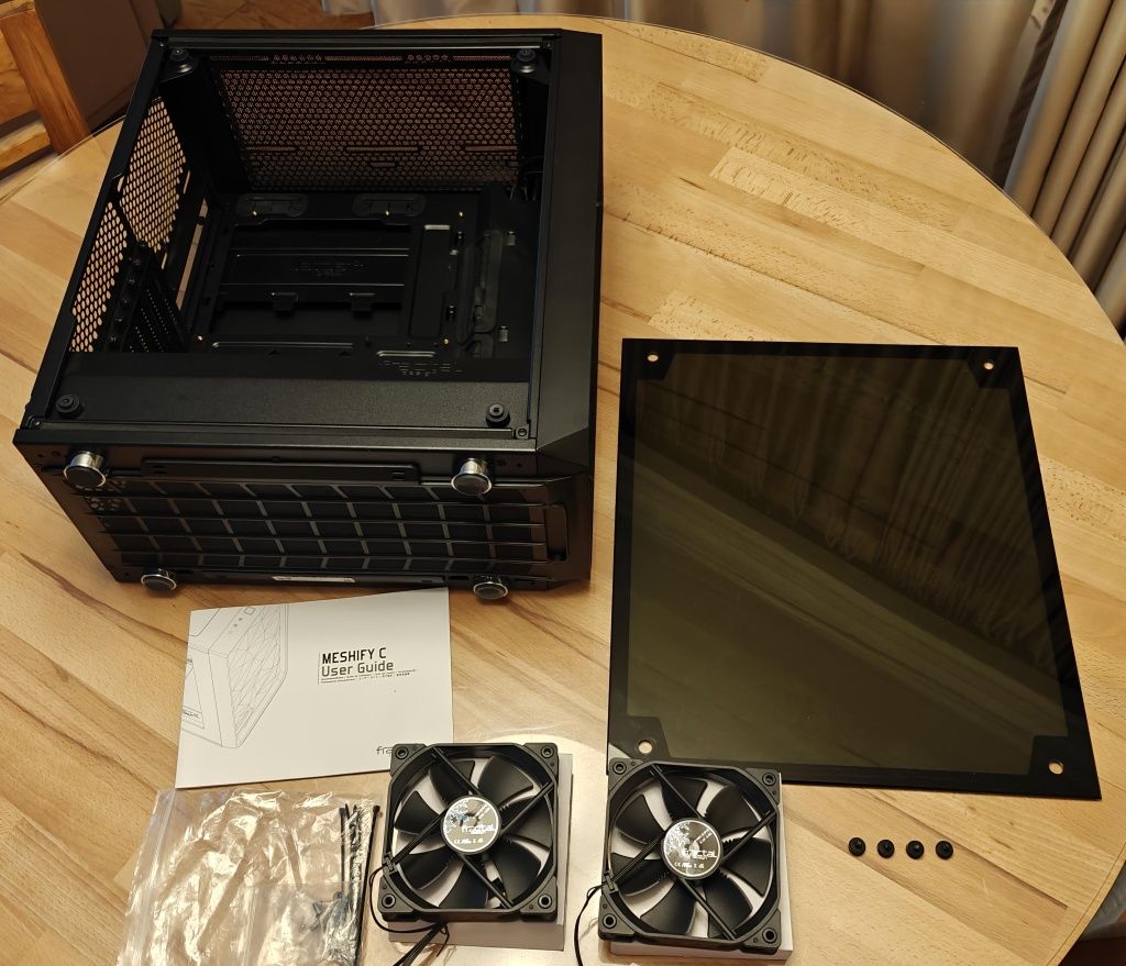 Obudowa Fractal Design Meshify C TG (FD-CA-MESH-C-BKO-TG)