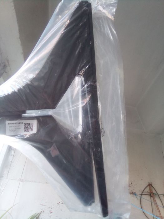 Продам новый комплект ножек для телевизора