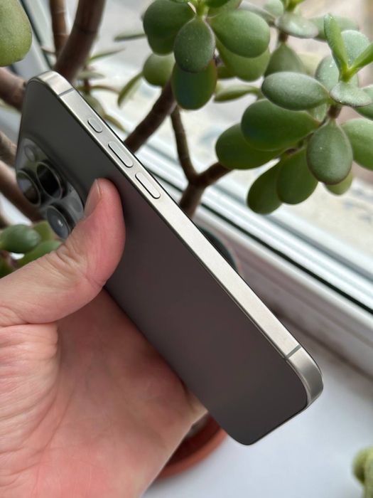 Продам IPhone 15 PRO 128 Neverlock