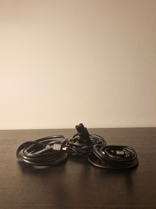 PS3 Slim 320GB C/ Comando e FIFA 13 - 50€