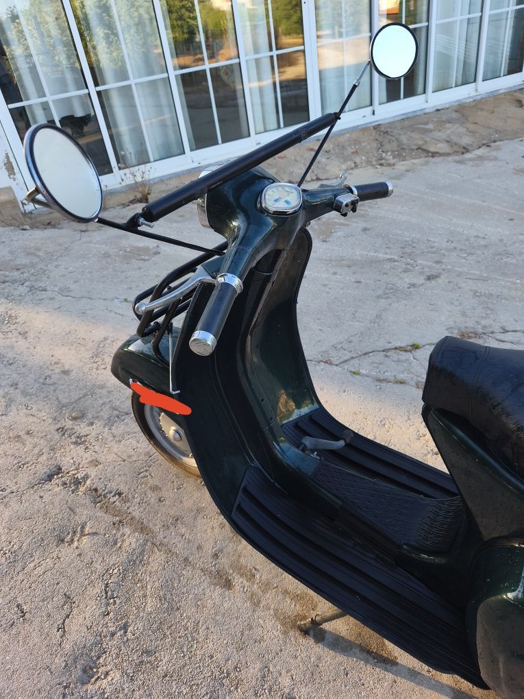 Vendo vespa 125 Sprinter 68 c/sidcar (em fase de fabrico) c/3 lugares