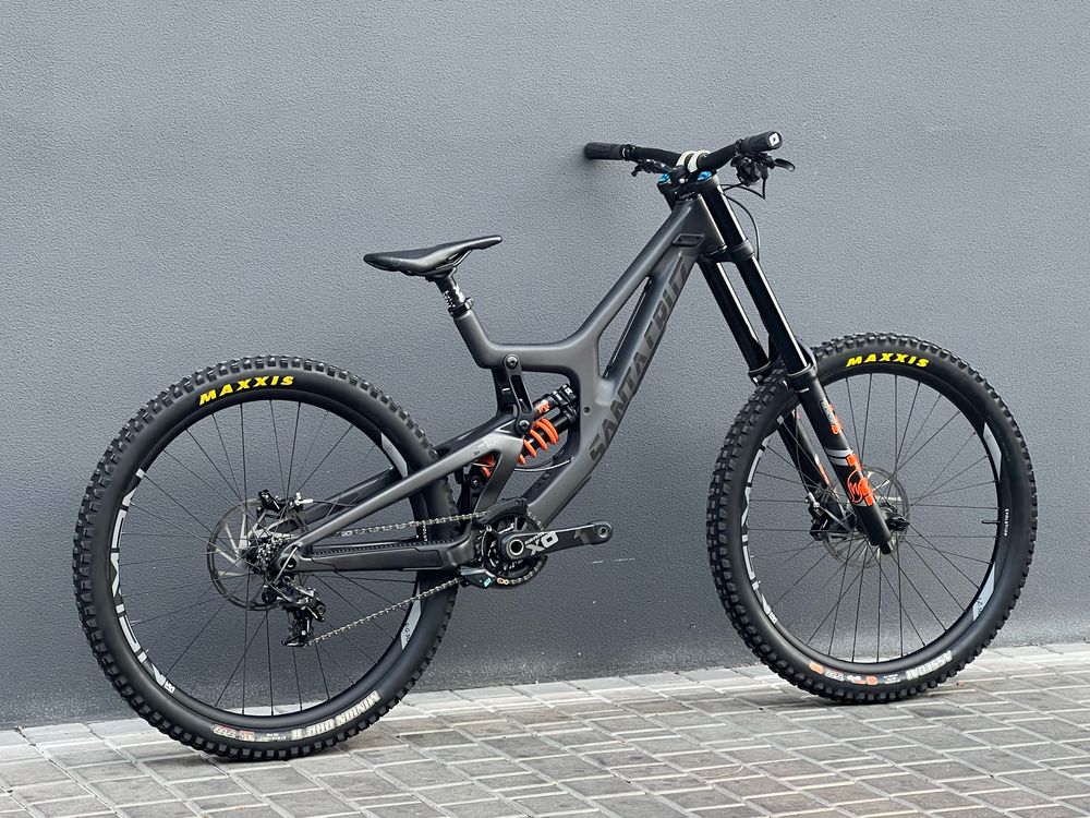 SantaCruz V10 2022 двовідвіс FOX 40/Kashima/Carbon/Renthal/Dt swiss/X0