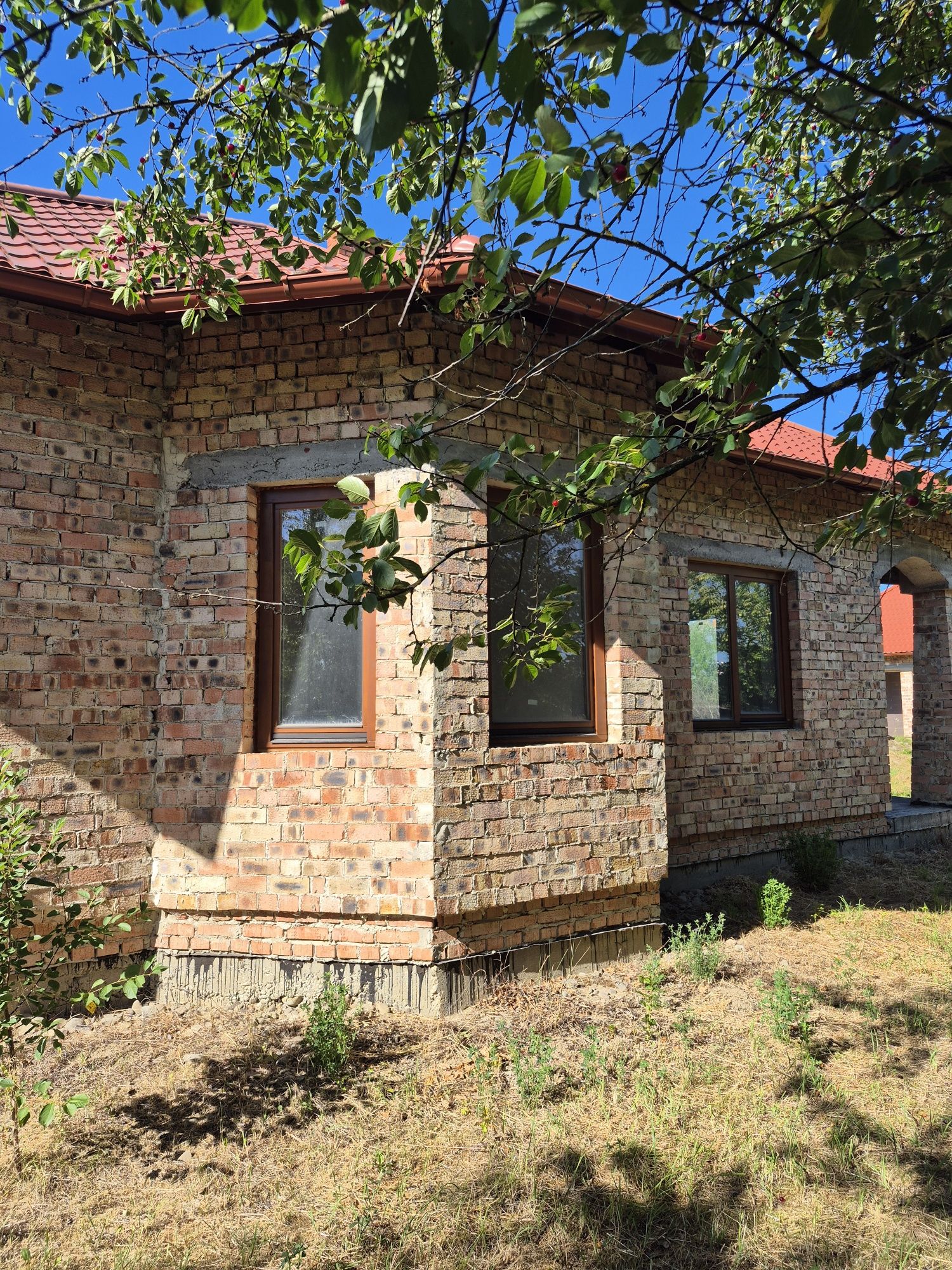 Особняк з сучасним плануванням в селі Черніїв