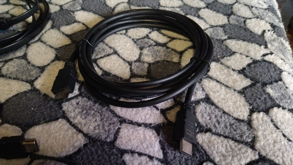 Кабель HDMI бу 3 метра.