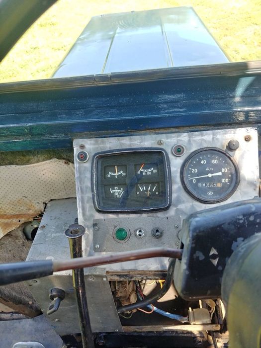 Саморобний трактор з повним навісним обладнання