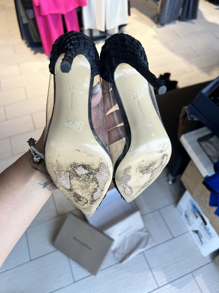 Gianvito Rossi plexi лодочки чорні з прозорим