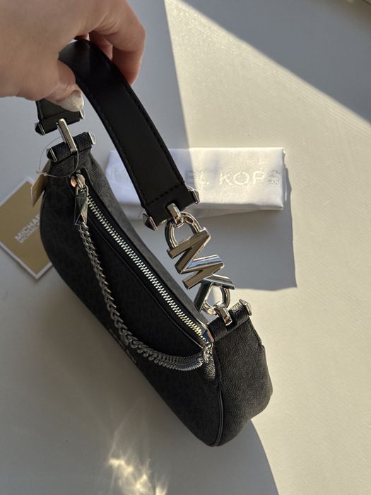 Оригинал 100 % / Сумка багет Mlchael Kors