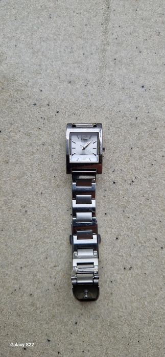Sprzedam zegarek damski Casio
