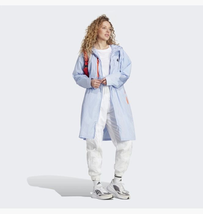 Оригінальна легка куртка/вітровка Adidas.  Жіночий одяг Адидас