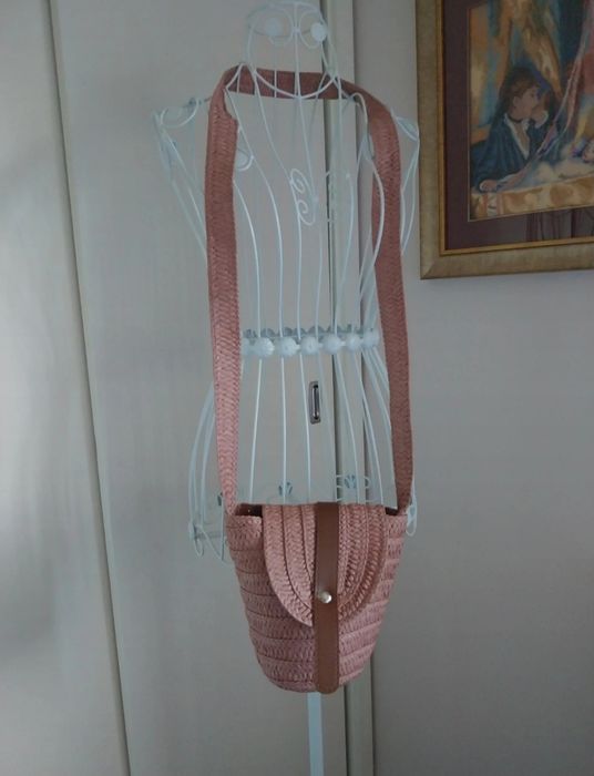 Bolsa de palha | tiracolo | rosa damasco | fecho mola | Nova