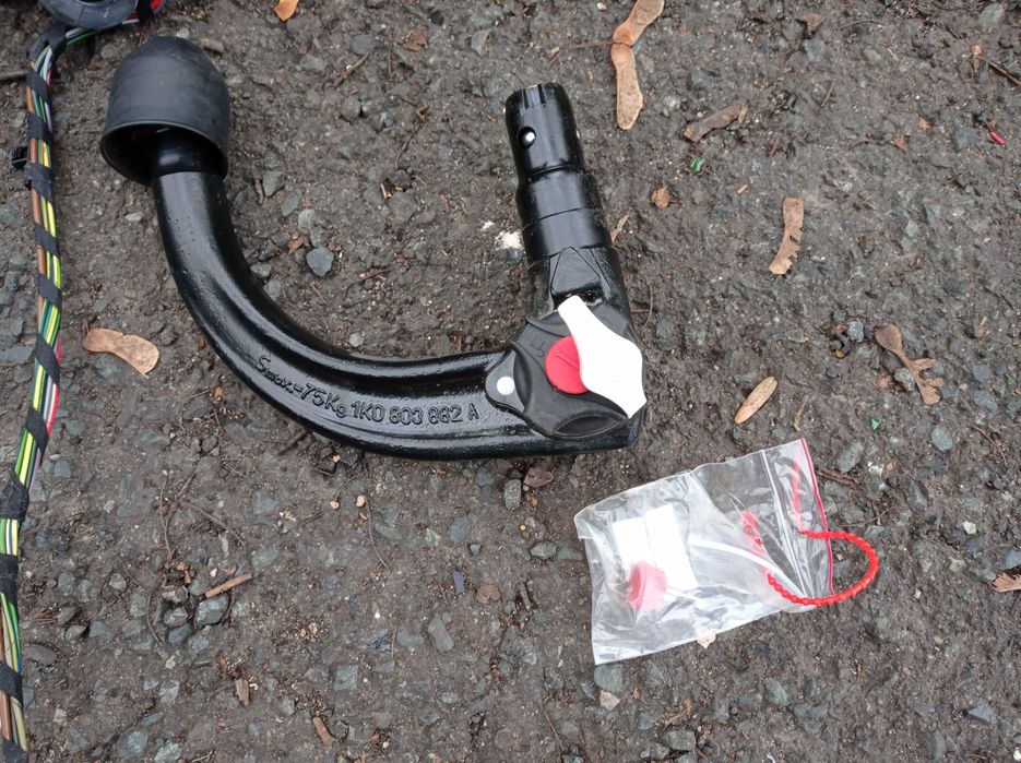 Hak holowniczy VW Golf 5 6 plus Passat b6 CC Jetta kombi wypinany T5