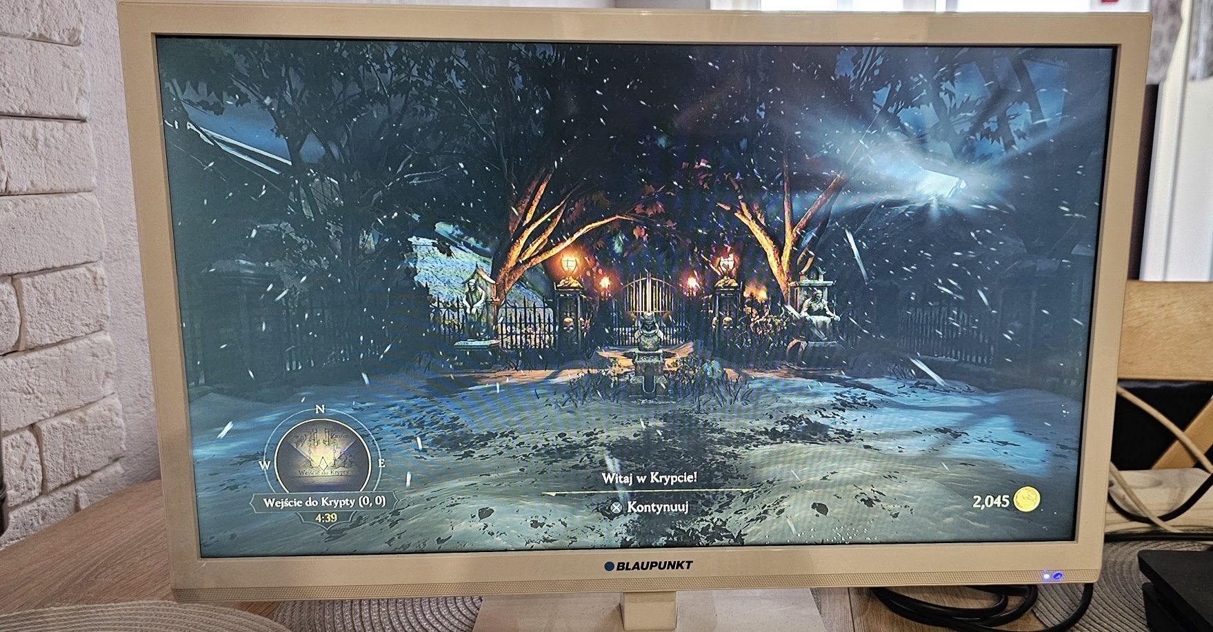 Telewizor 23.6"  domowy z funkcją monitora HDMI Pilot
