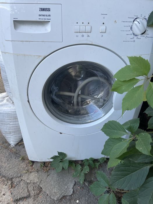 Пральна машина Zanussi extra slim ZWO 181