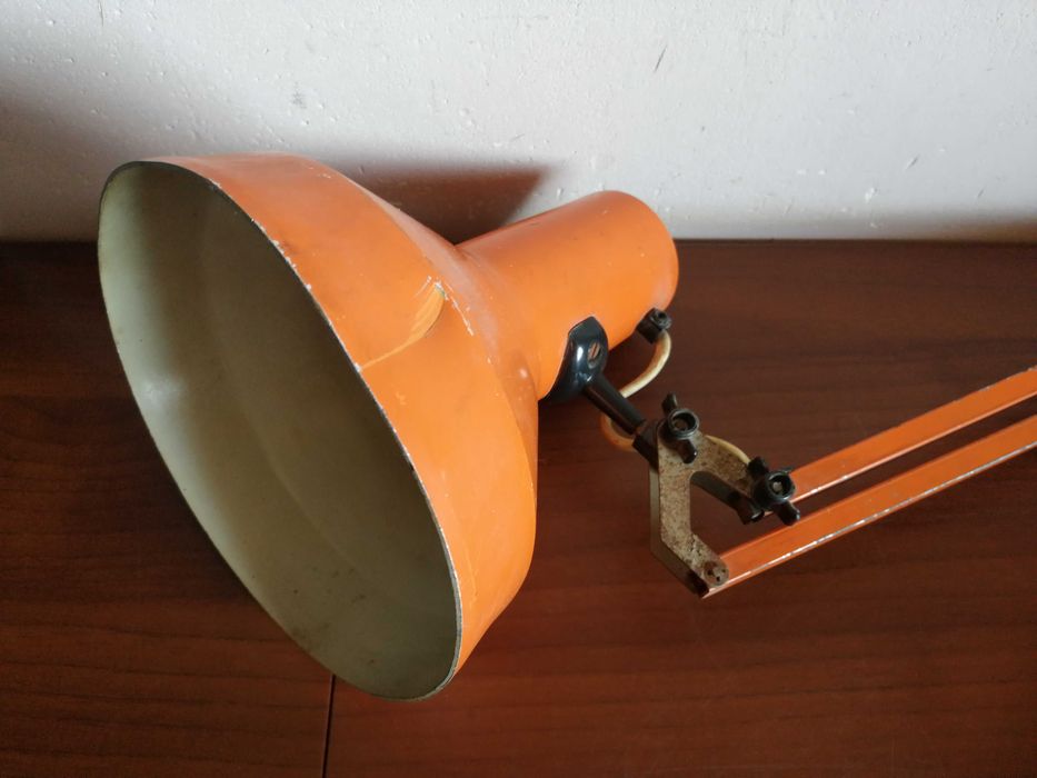 Stara lampa warsztatowa na ścianę metalowa regulowana lampka