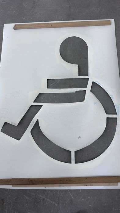 Szablon P-24 miejsce dla osoby niepełnosprawnej