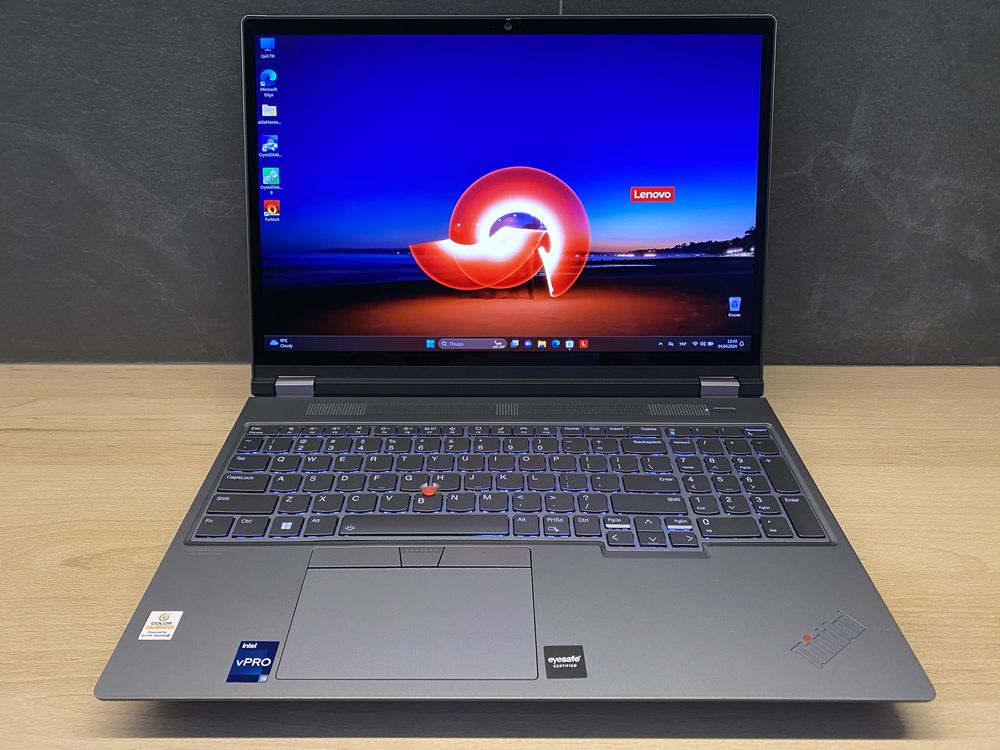 Lenovo ThinkPad P16 4K OLED/i9-12950HX/RTX A4500 16gb/64Gb DDR5/1Tb