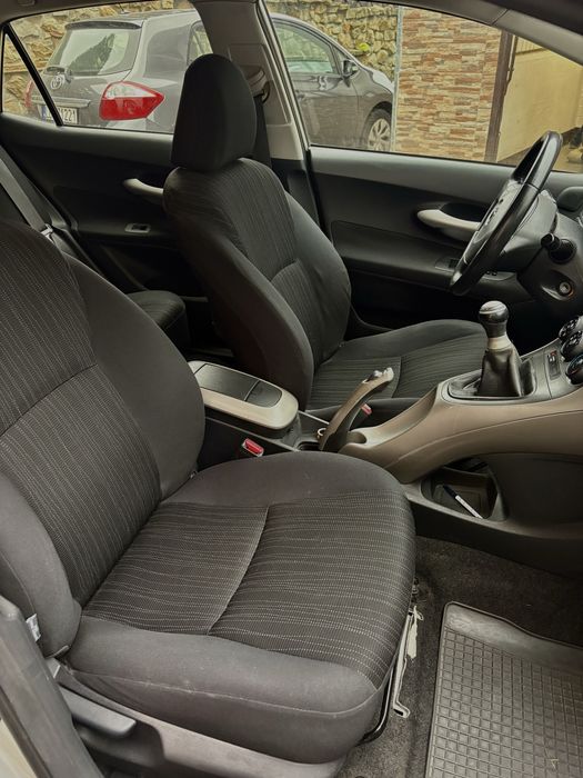 Toyota Auris 1.4 D4D 90 KM