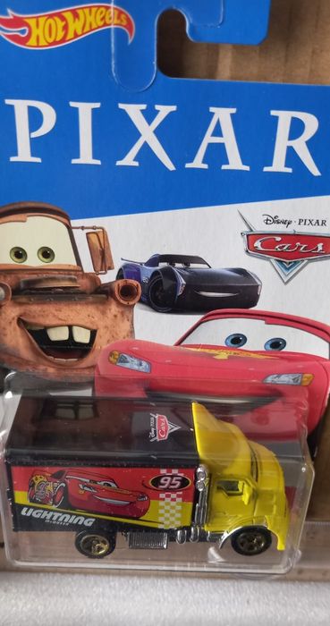 Hiway hauler hot wheels pixar cars