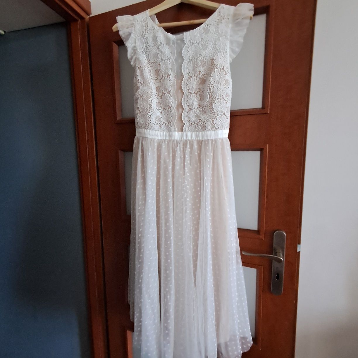 Sukienka  elegancka  M