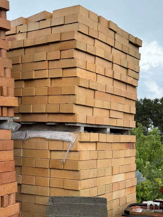 Cegła, cegła klinkierowa, pustaki, belit, bloczki betonowe, szalunki