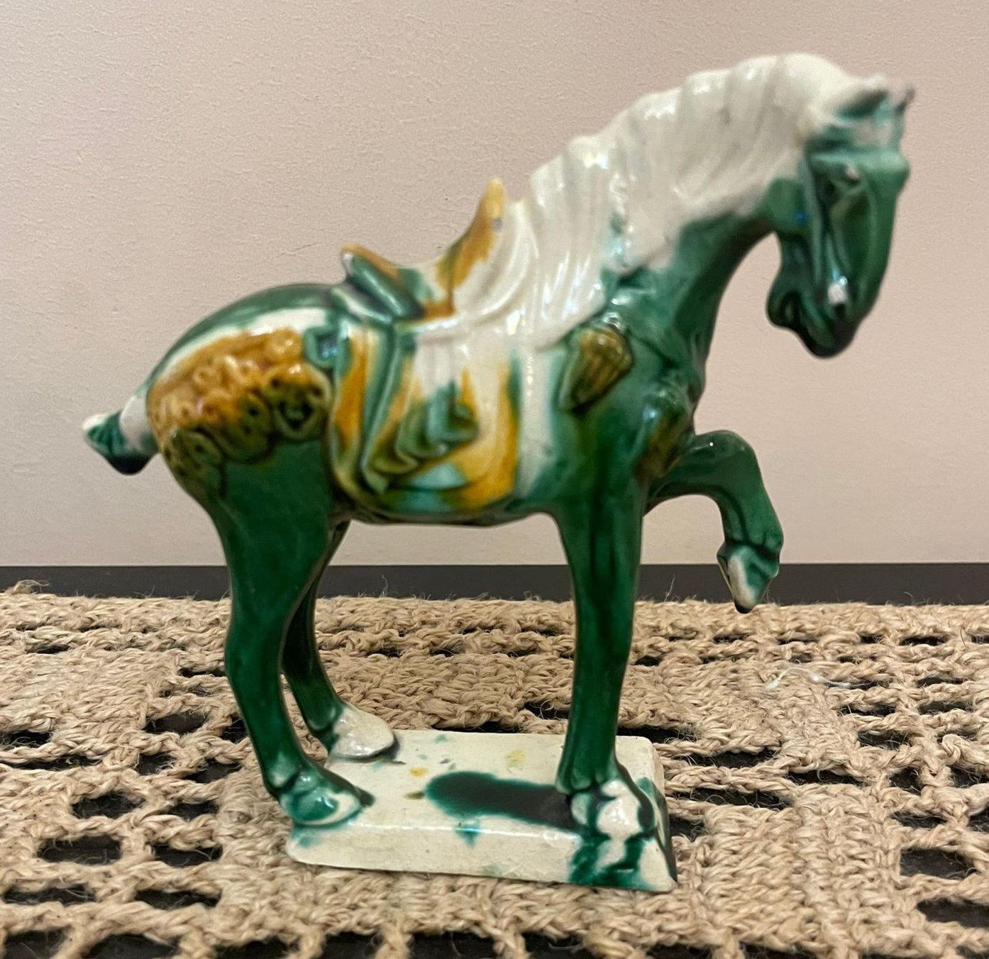 Cavalo em porcelana chinesa antiga
